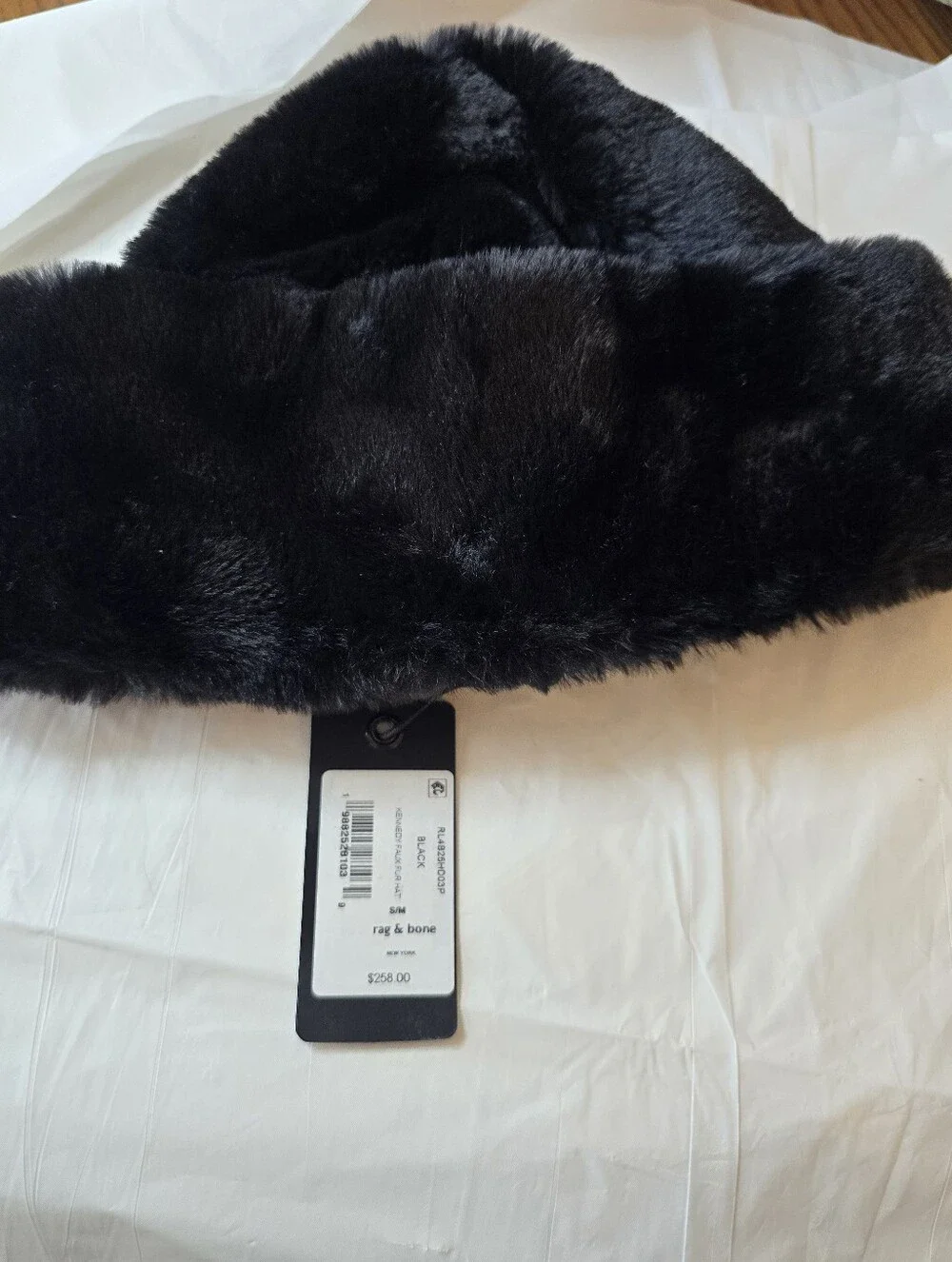 Rag & bone Kennedy Faux Fur Bucket Hat. NWT GIft Winter